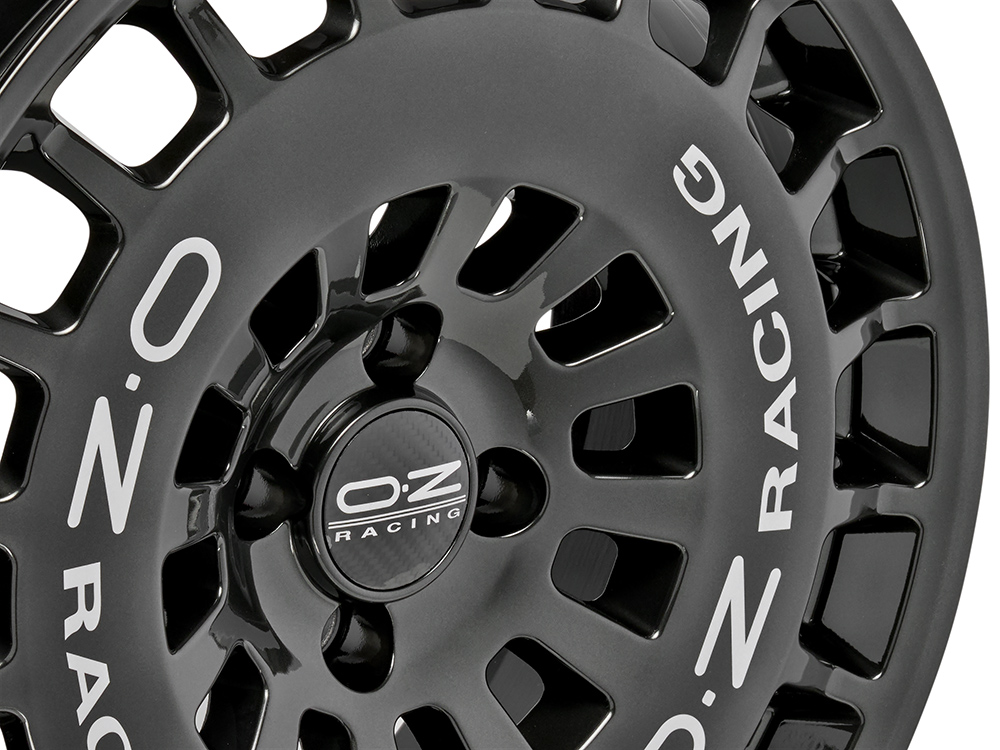 LLANTAS OZRACING RR40 NEGRAS YARIS GR - Imagen 3